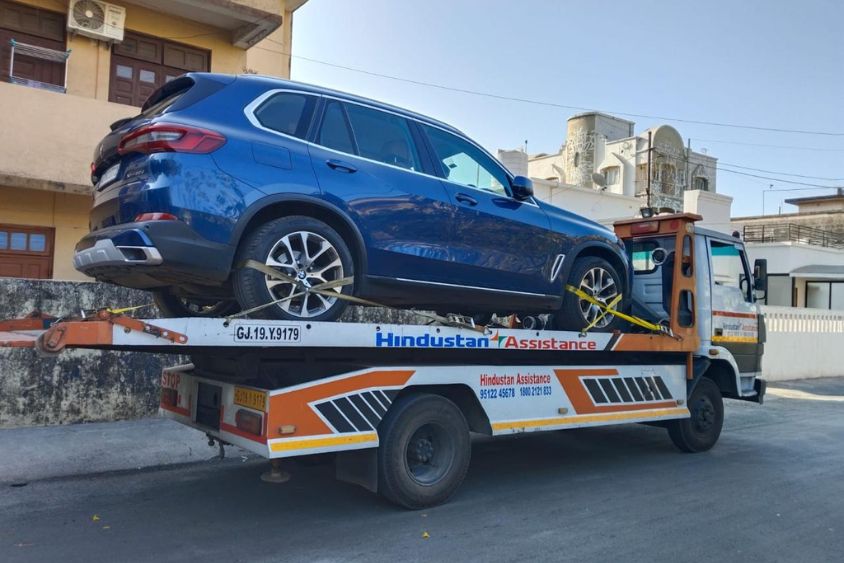 reliable car towing and roadside help